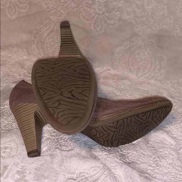 Nude Heels - Picture 4 of 4